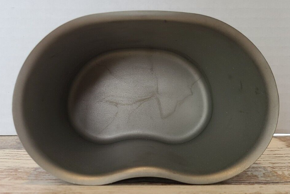 U.S. Military Canteen Cup with Wire Handle