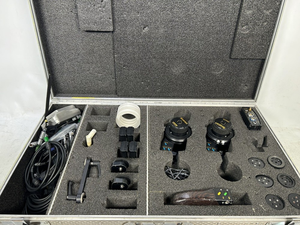 Cmotion wireless follow focus system