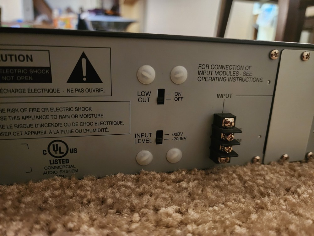 Toa Electronics P-912MK2 Amplifier 900 Series Tested Powers On