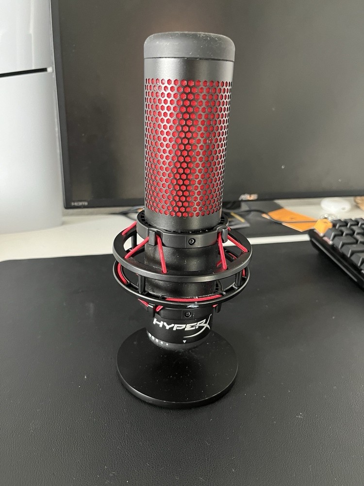 HyperX QuadCast USB Microphone Mute Button Back-Lit Black Red Freestanding