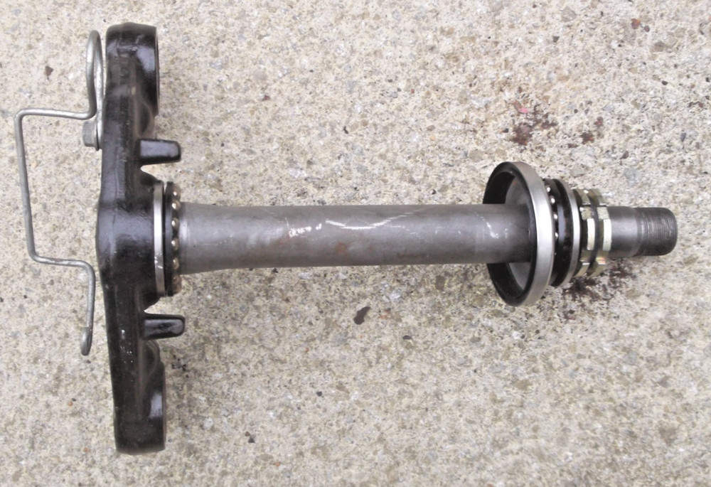 2008 Yamaha YBR 125 Bracket Under Bottom Steering Clamp