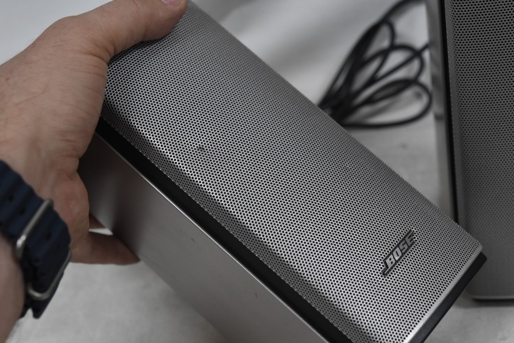 Bose Companion 20 Multimedia Speaker System with Volume Controller - Silver