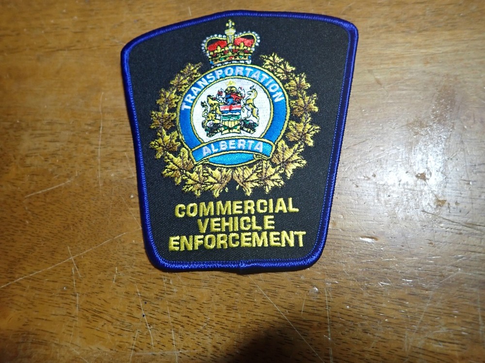 ALBERTA CANADA TRUCK TEAM   VEST EARLY OBSOLETE PATCH BX R#10