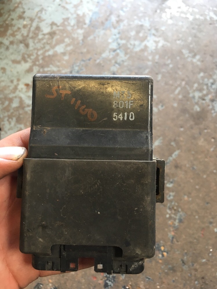 Honda ST1100 pan european CDI unit