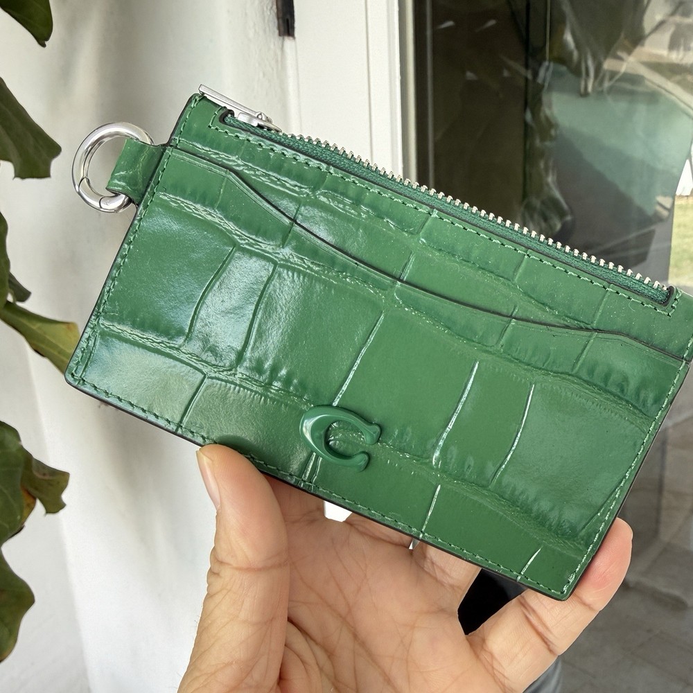 Coach Zip Card Case CW433 Crocodile-embossed leather