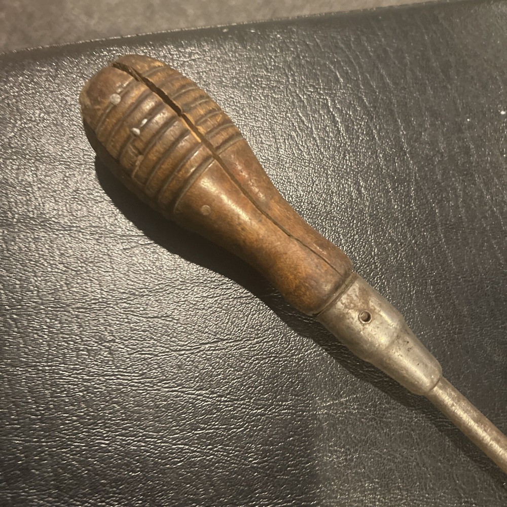 Primitive Screw Driver
