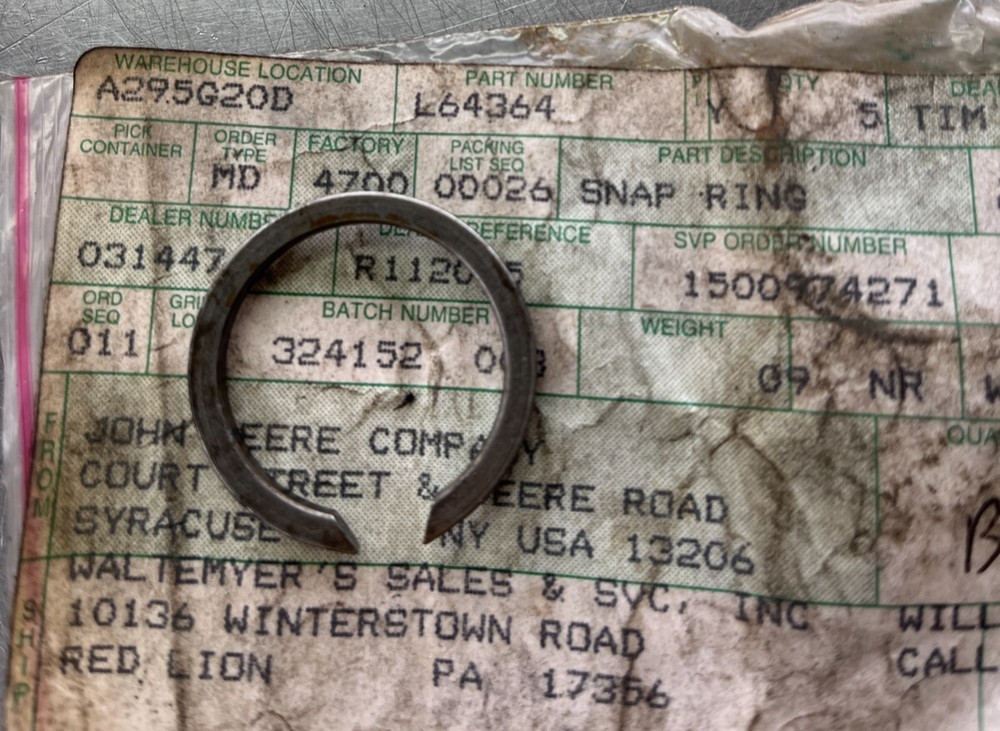 L64364 Genuine OEM John Deere SNAP RING