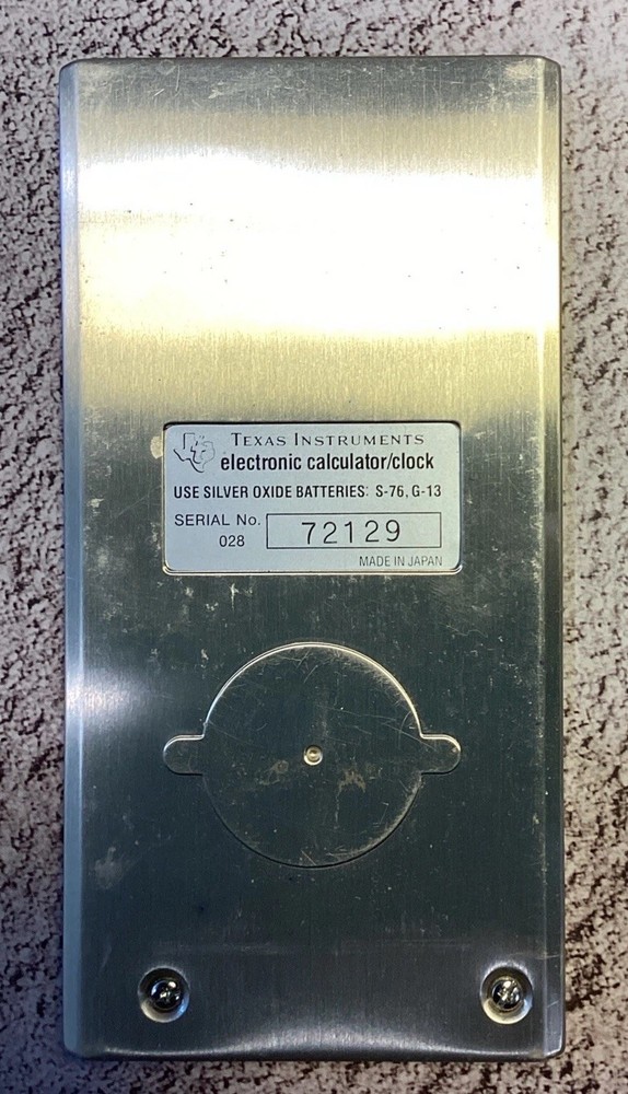 VINTAGE TEXAS INSTRUMENTS DATA CHRON TI-1790 ELECTRIC CALCULATOR & CLOCK