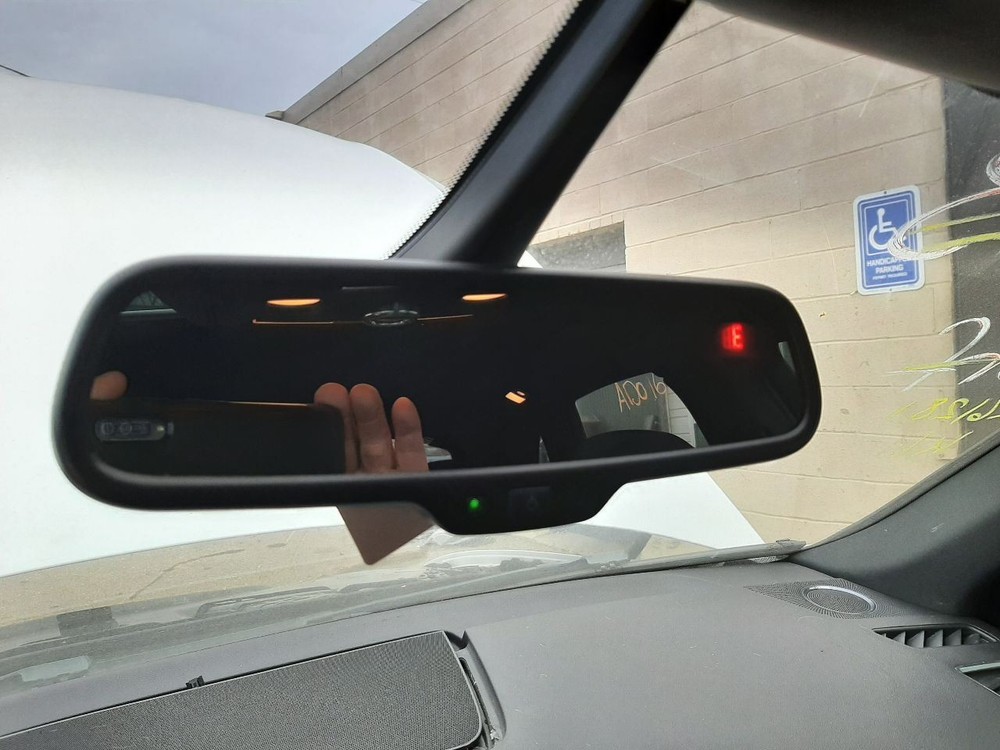 Q5 AUDI 2012 Air Shutter 1071381