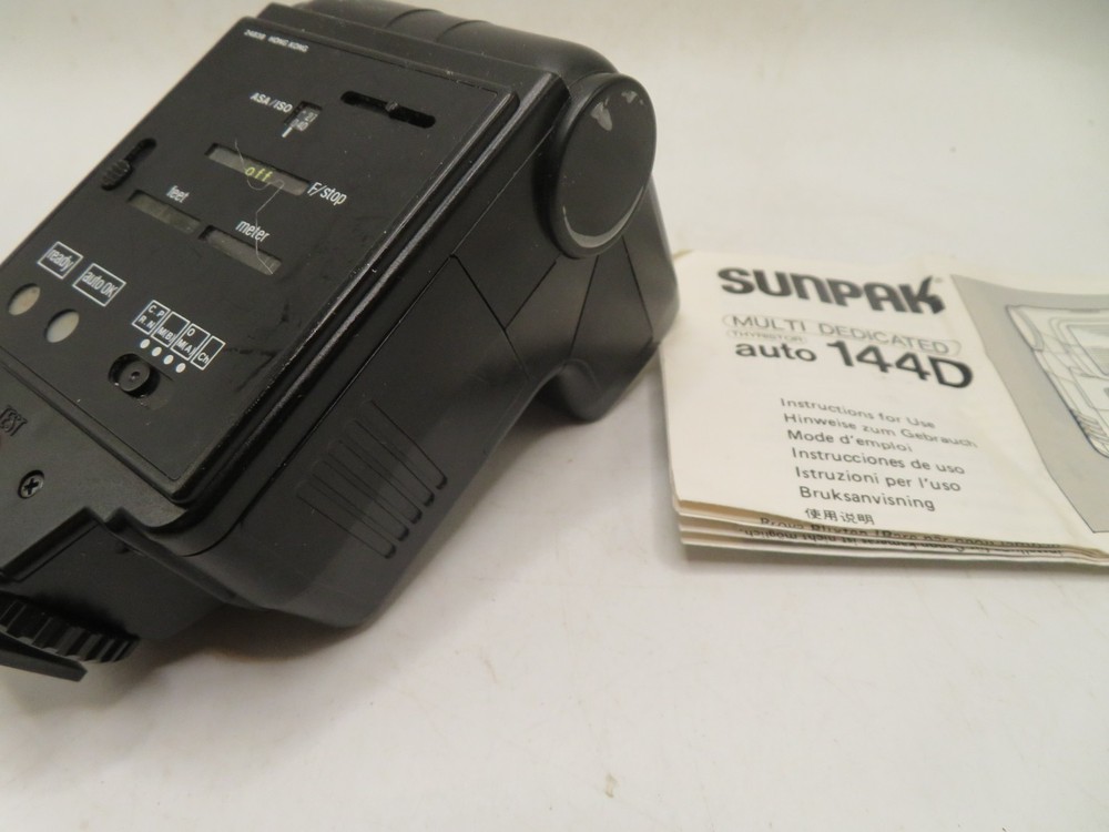 Sunpak Auto 144 D Thyristor Flash Unit /w DIRECTIONS