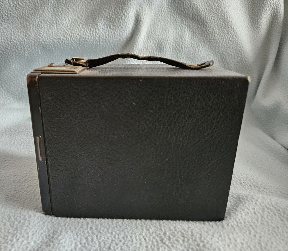 Kodak Six-20 Junior Box Camera