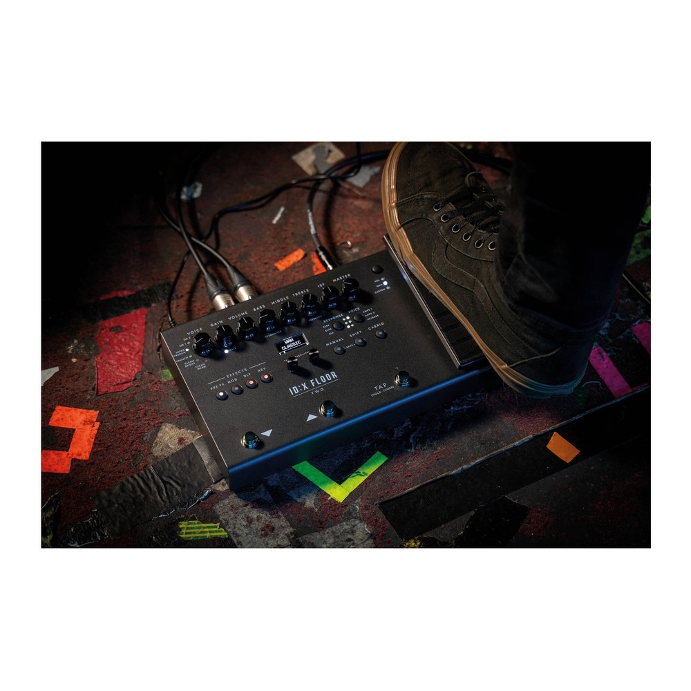 Blackstar ID X Floor Two Multi Effects Pedal with Amp Modeling (Black)