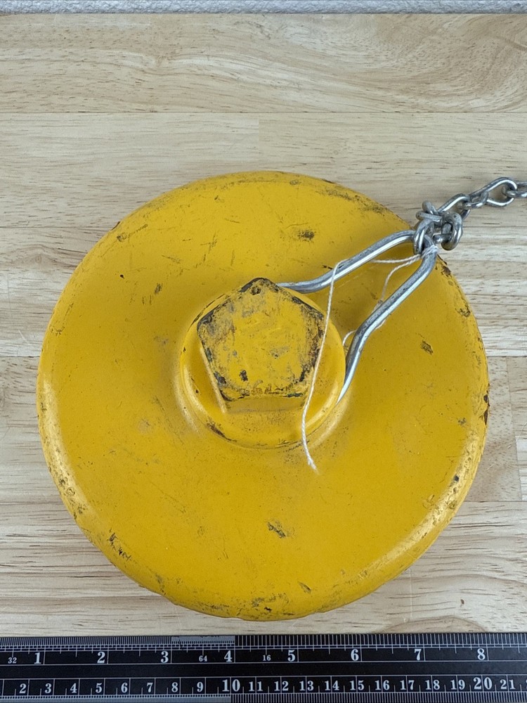 Fire Hydrant Cap With Chain Yellow Color Cast Iron
