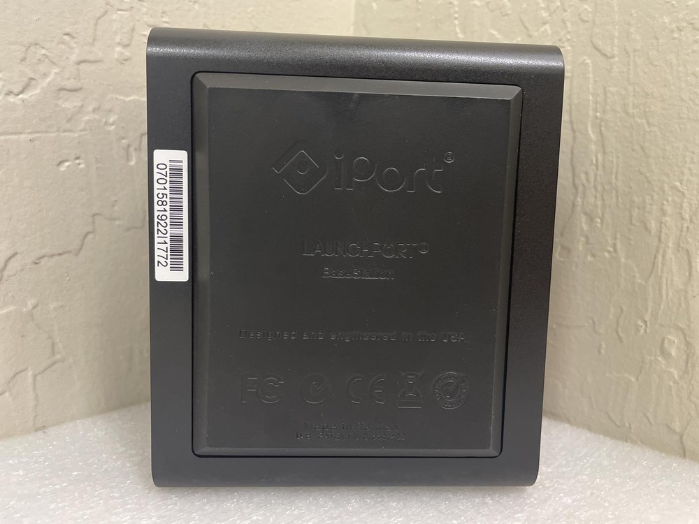 LAUNCHPORT IPORT BASE STATION, NO CHARGER