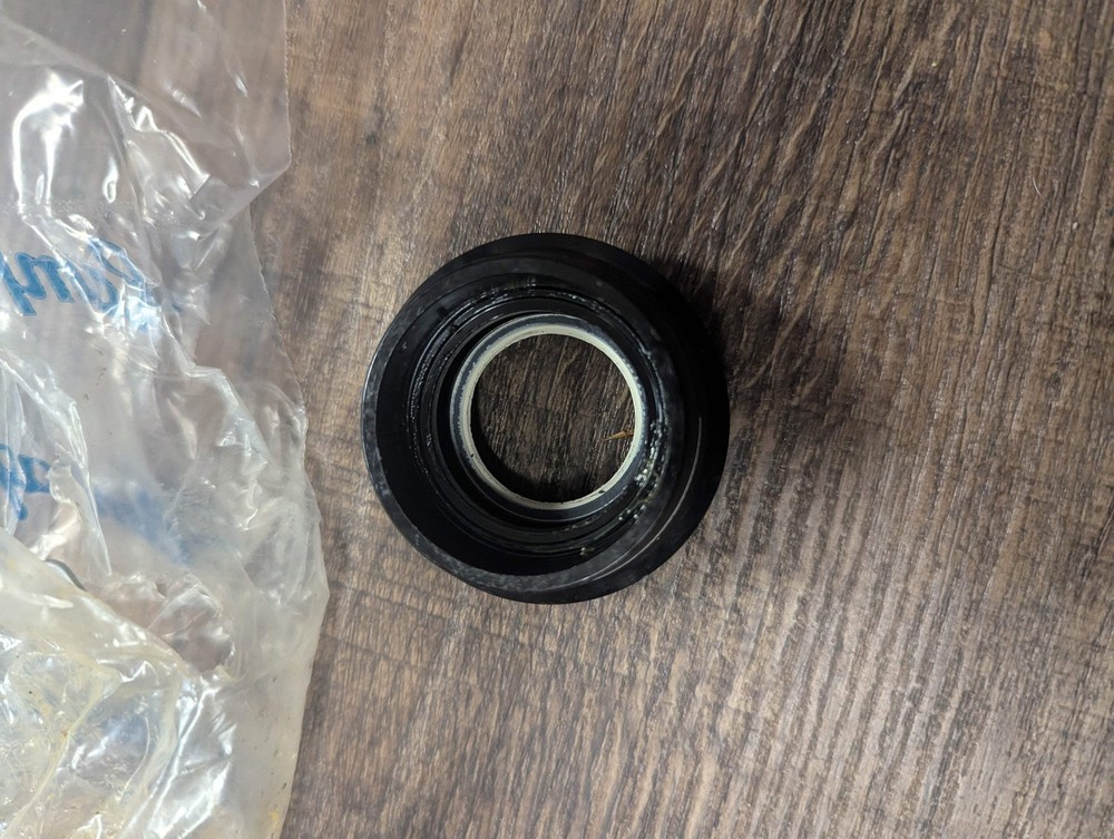 Campagnolo Ultra Torque PF30 Bottom Bracket Cups