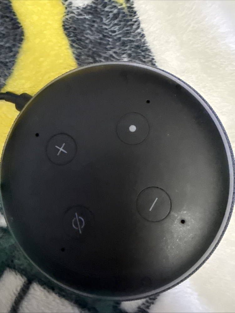 Amazon echo dot 3rd generation smart speaker