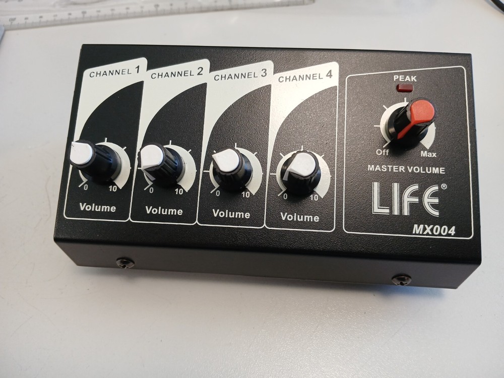 LIFE 90.MX0004 4 CHANNEL MICROPHONE MIXER