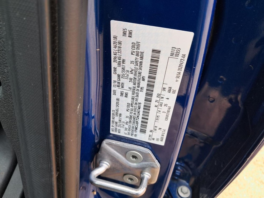 ESCAPE 2019 Glove Box 4737562