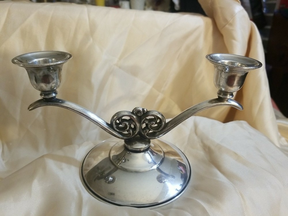 WM A Rogers Vtg Silverplate Double Candlestick Holder