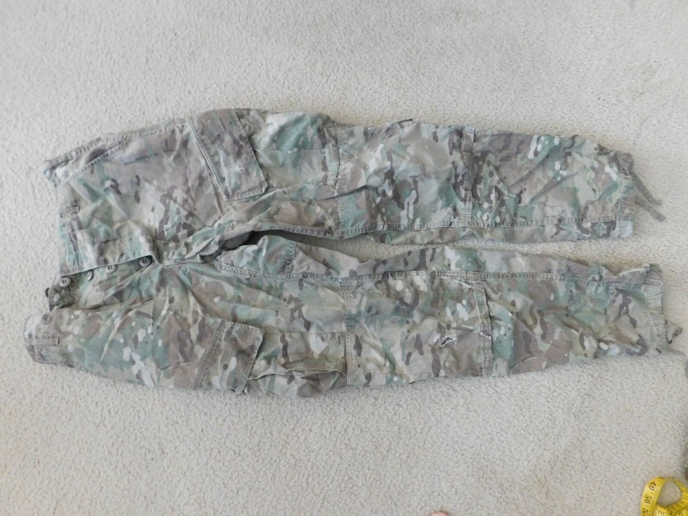 US ARMY MULTICAM FLAME RESISTANT  PANTS  SZ SMALL - LONG