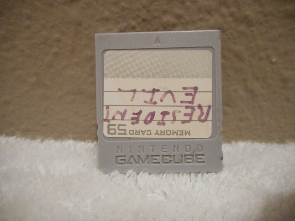 Nintendo Memory Card for GameCube - DOL-008
