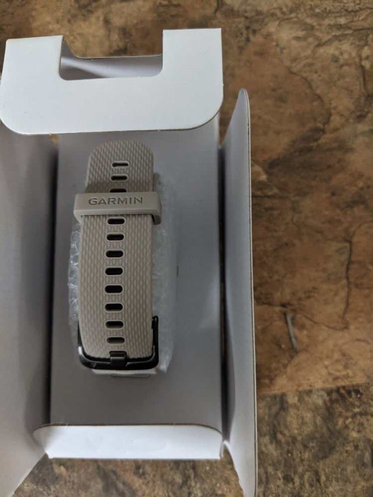 Garmin Vivomove HR