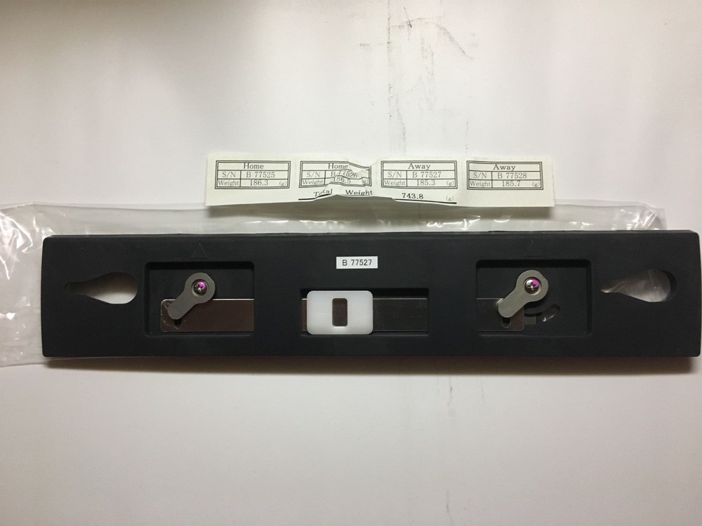 Screen PT-R8000 Tailclamps New