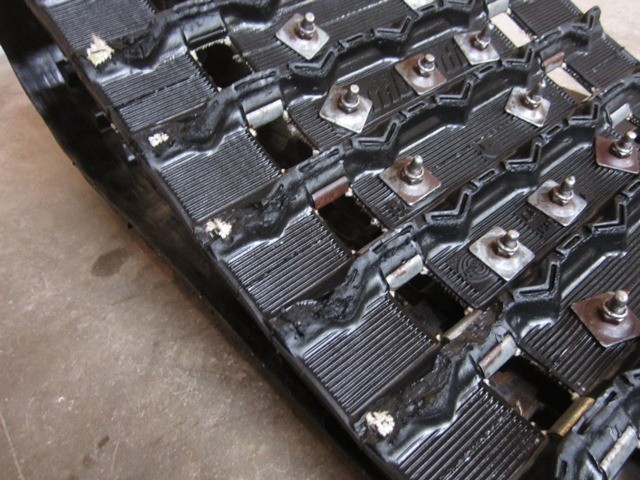Ski-Doo Track - Studded - 121 x 15 - #9606