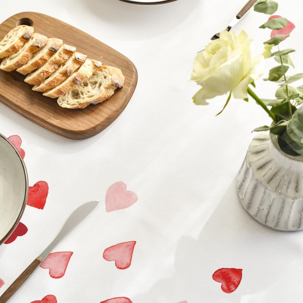 Horaldaily Valentine Tablecloth 52×70 Inch 52" x 70" (Rectangular), Red