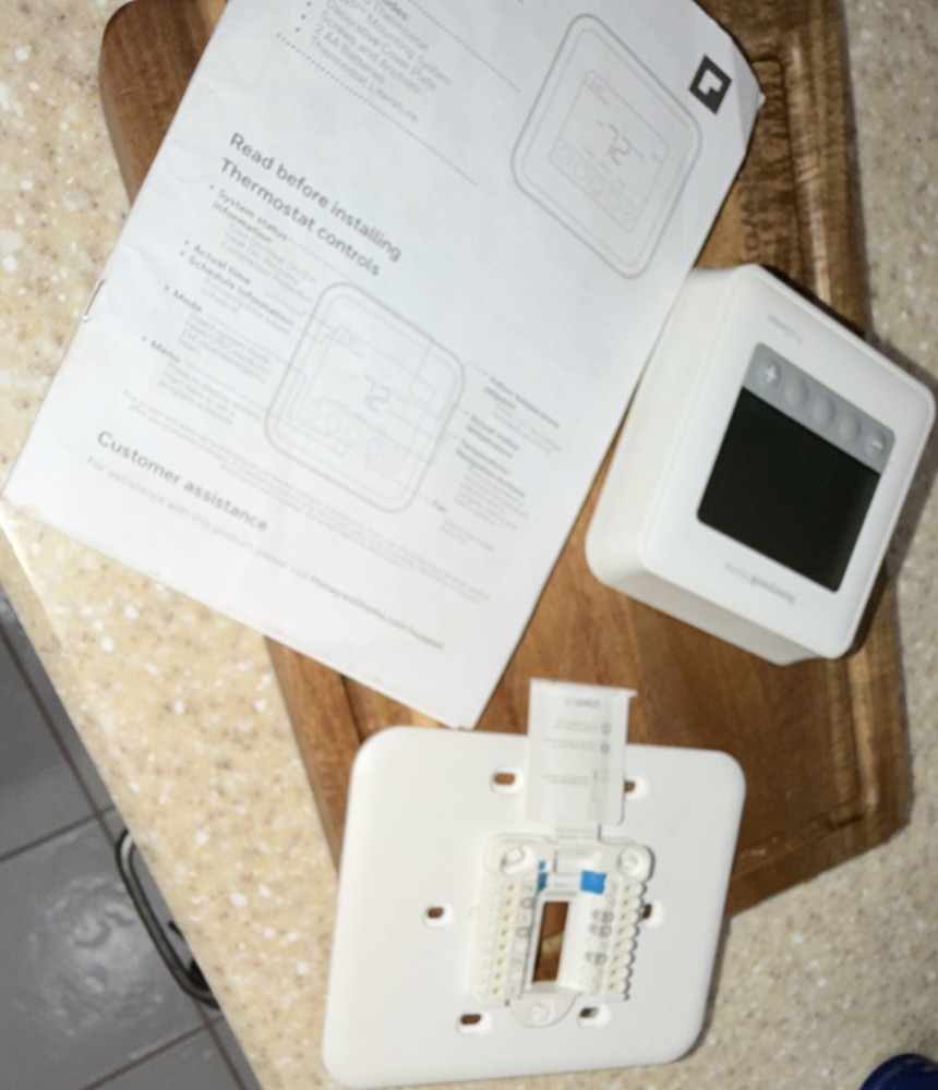 Honeywell Home T4 Pro Programmable Digital Thermostat with UWP Mounting System