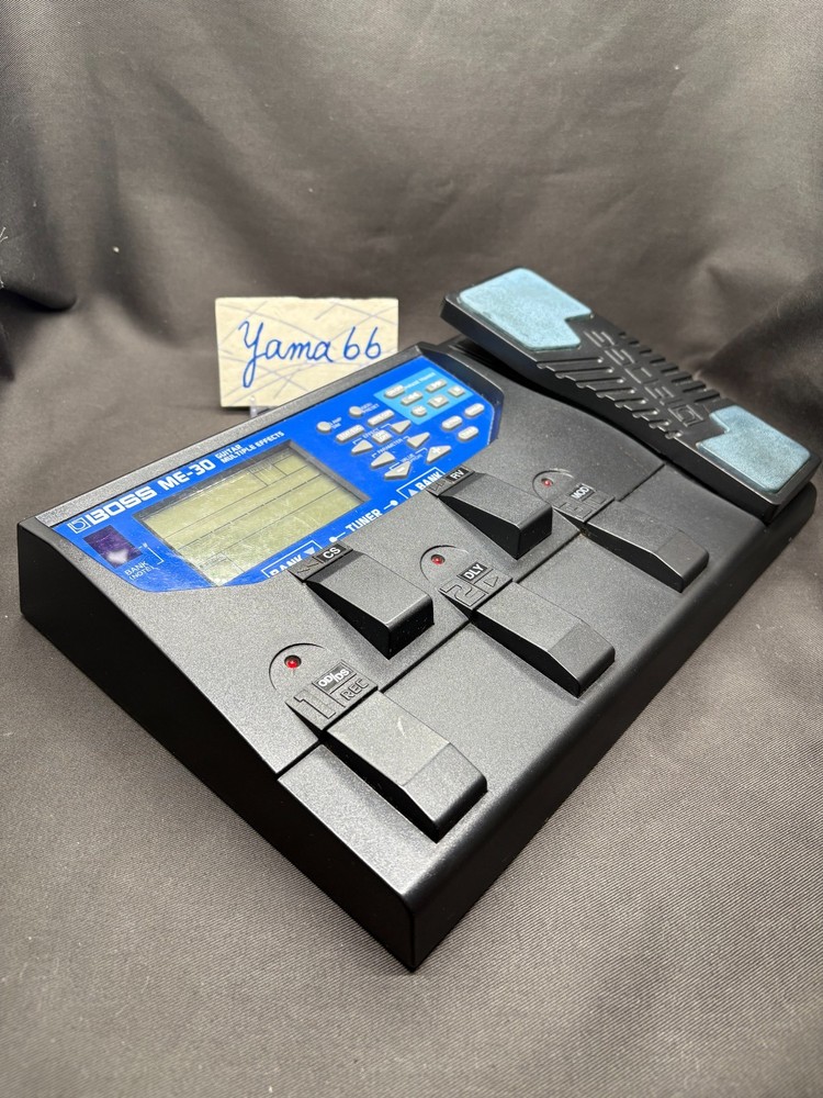 BOSS ME-30 Multi-Effects Guitar Processor - Analog Feel Controls - Unit Only