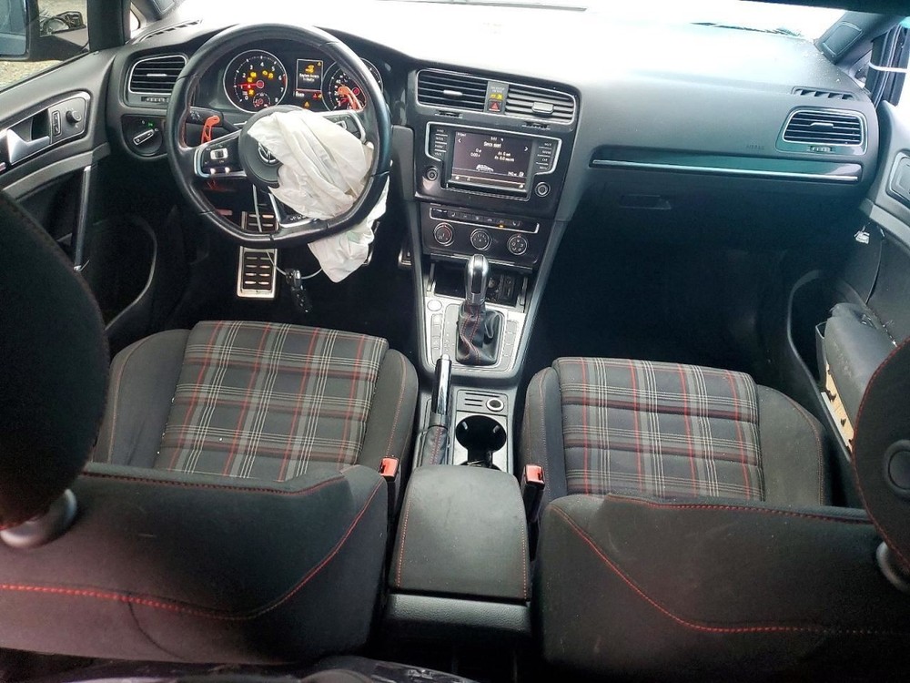 GTI 2017 Glove Box 5006127