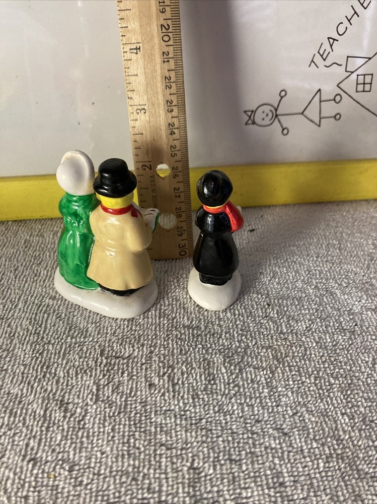 Dept 56 Carolers lot