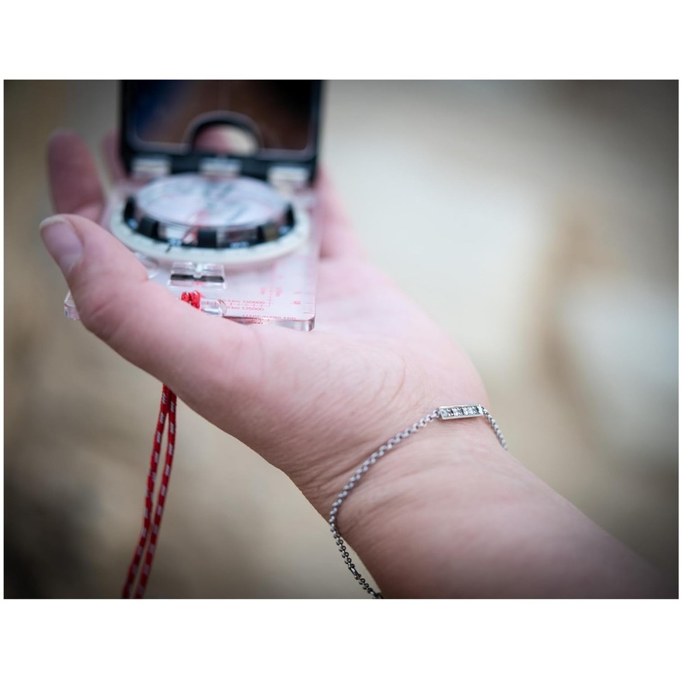 Durable MC-2 Compass for Outdoor Navigation