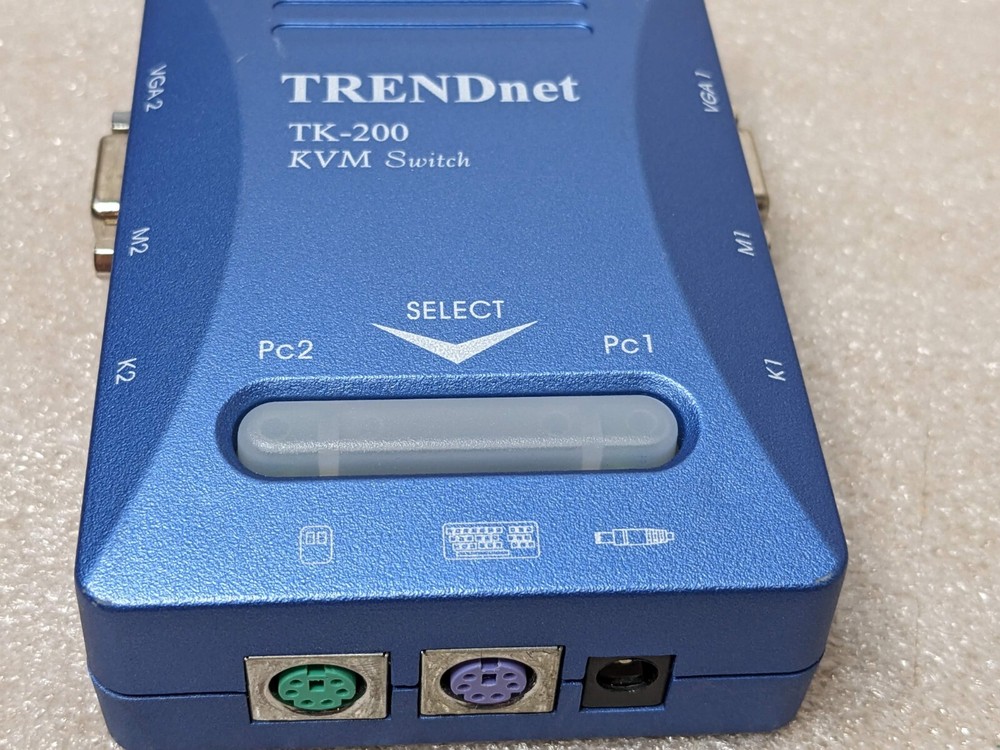 TRENDnet TK (TK200K) 2-Ports External KVM / audio switch PS/2 (T2)