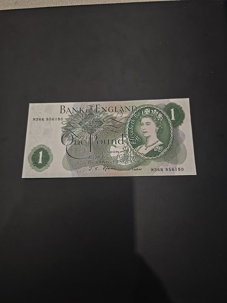 B304 £1 Fforde M36N Replacement Note Uncirculated