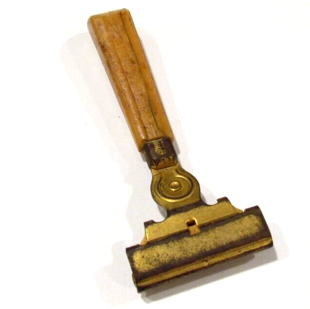 Vintage Eversharp Schick Razor Cracked Tan Handle Rusty