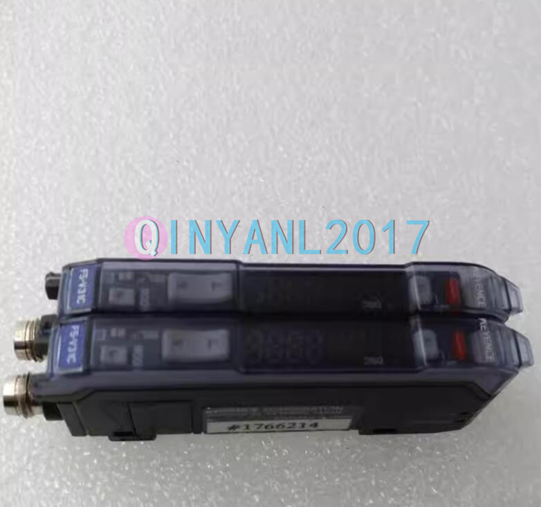 ONE New Keyence FS-V31C Sensor