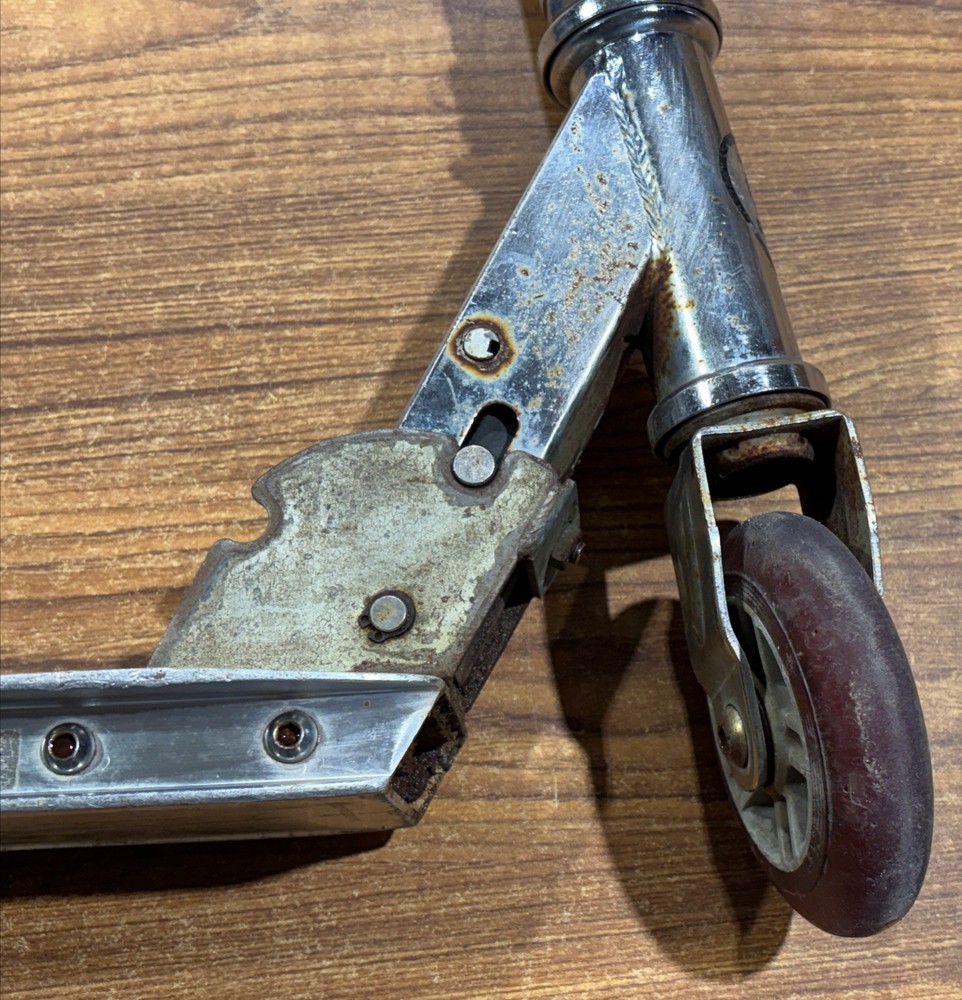 Razor Kick folding Scooter Red-Needs Work