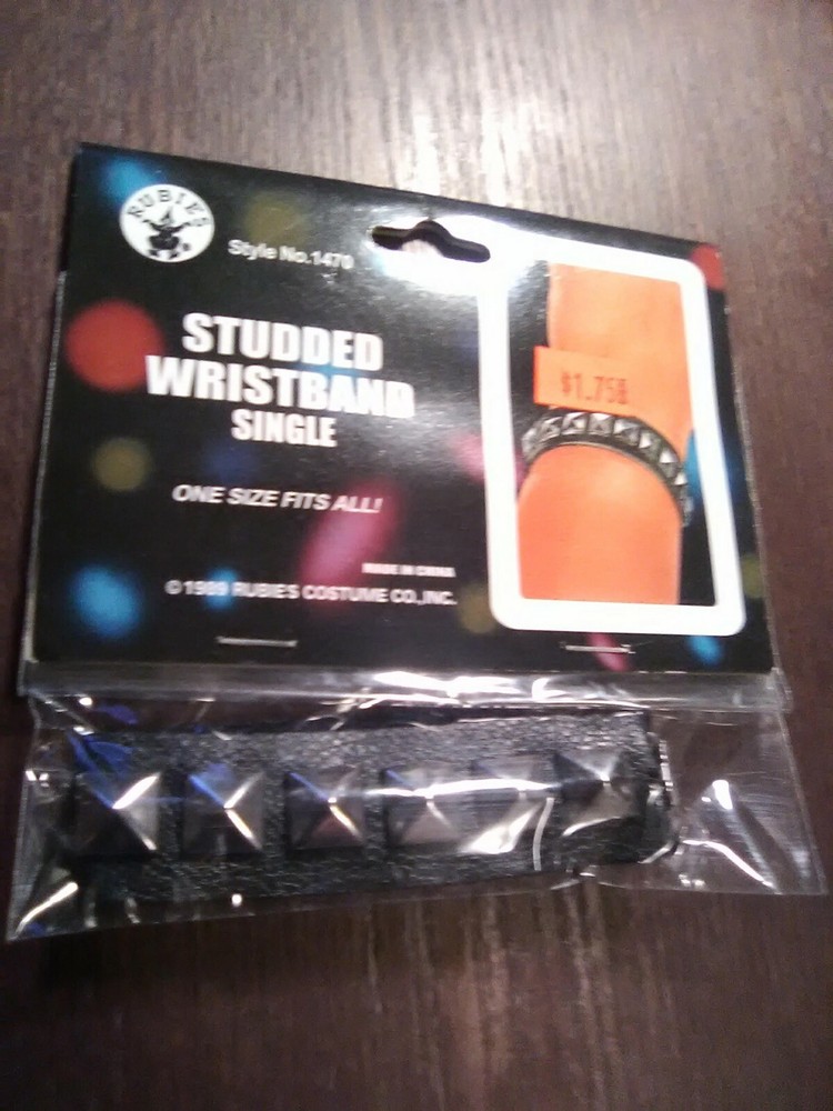 Rubies~Wristband Unisex Single Studded