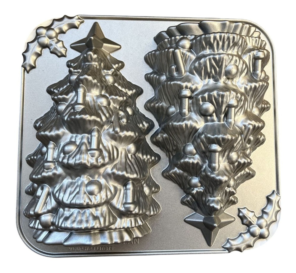 Nordic Ware Christmas Tree 3-D Baking Pan Bundt Bakeware IN ORIGINAL PACKAGE