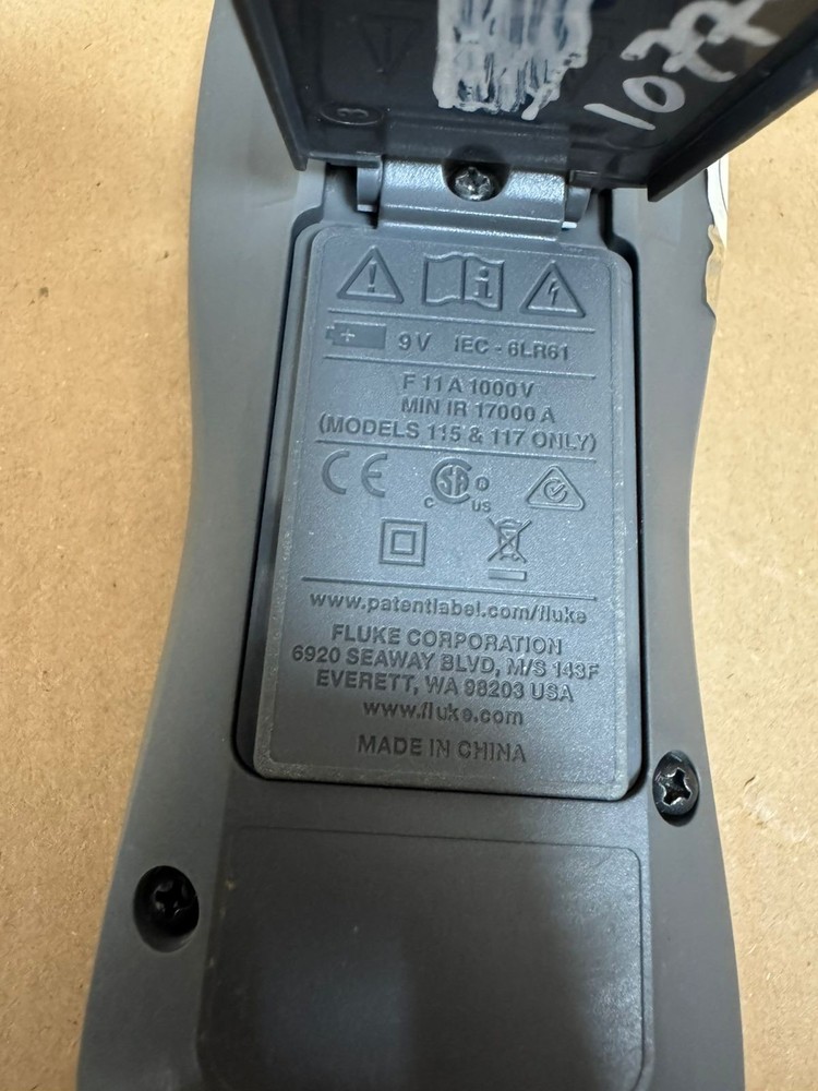 Fluke / True RMS Multimeter / 115