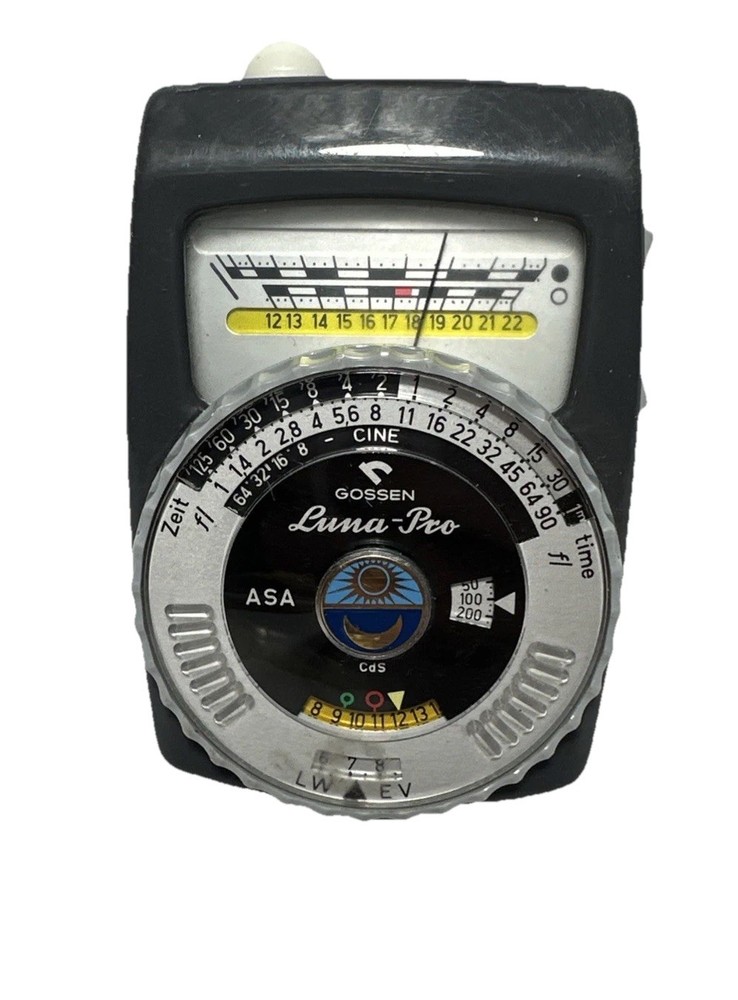 Gossen Luna Pro Light Meter w/Strap