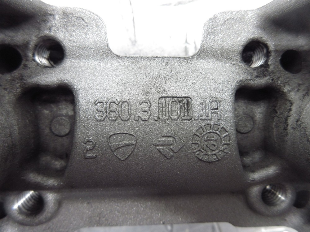 2013 12-14 Ducati Monster 696 Handlebar Riser Clamp Mount Upper Lower Bracket