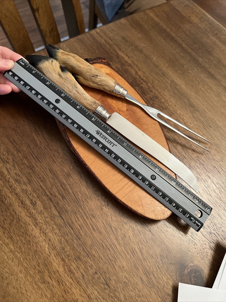 Deer Paws Knif And Fork And Boarder