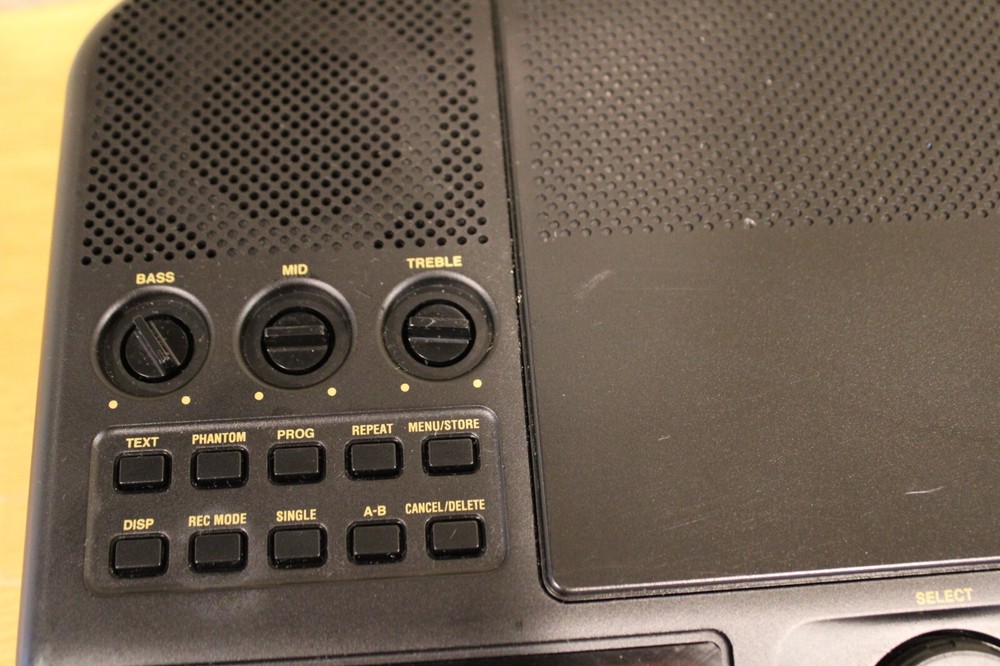 Marantz CDR300 Professional CD Recorder W/,remote ,,serviced. Fully Functional