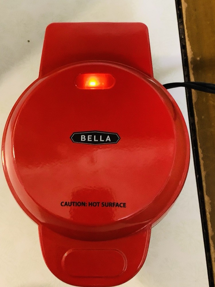Bella Mini Cake Pop Maker Red Nonstick Cooking Tested
