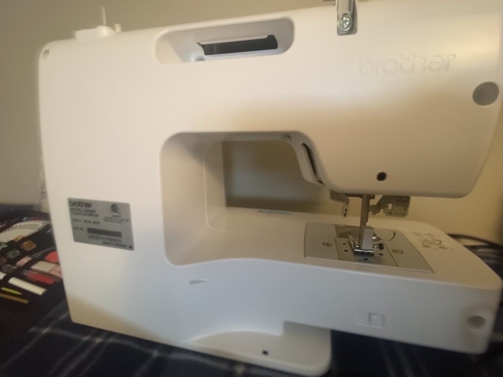 Brother CS5055 Computerized Sewing Machine