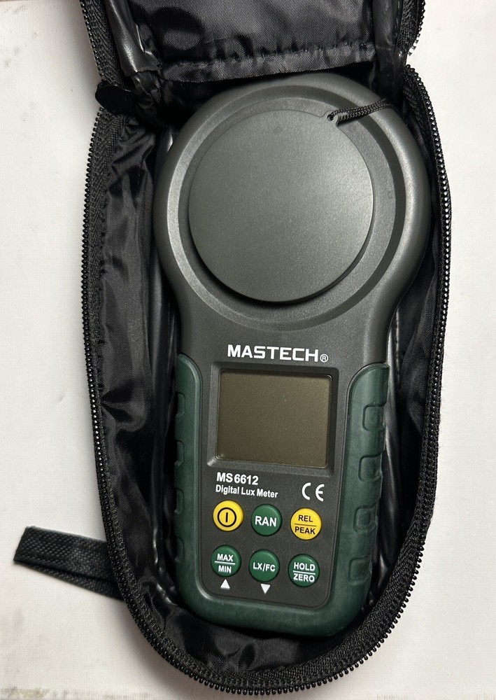 MASTECH MS6612 Digital Luxmeter Illuminometer Light Meter Foot Candle Auto Range