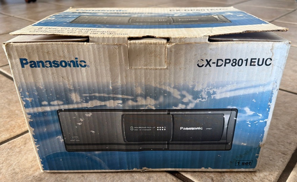 Panasonic 8 CD Changer CX-DP801EUC in the box